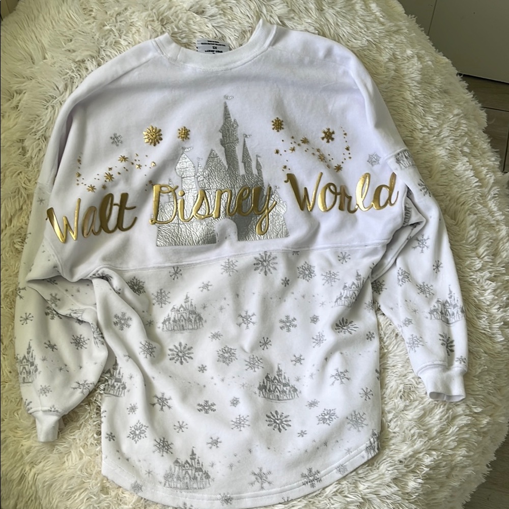 Disney crewneck- winter, White and Gold Castle Sweatshirt